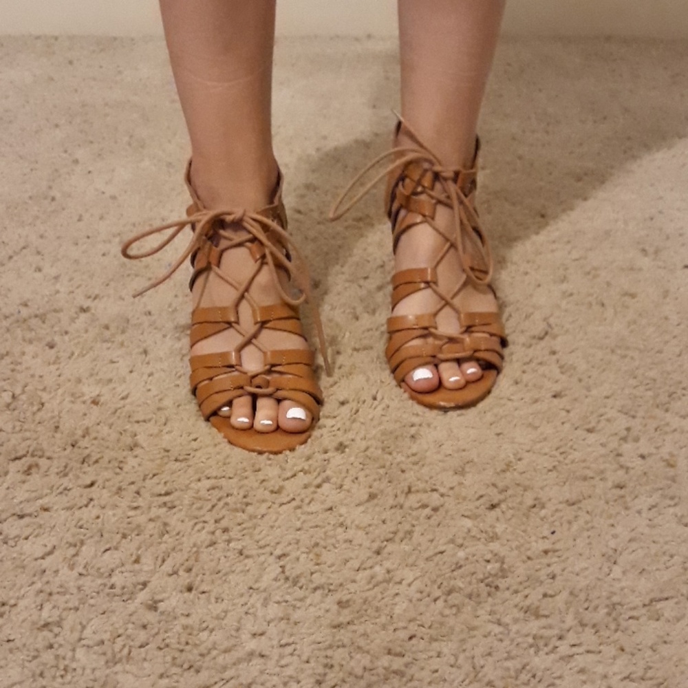 Tie up short wedges